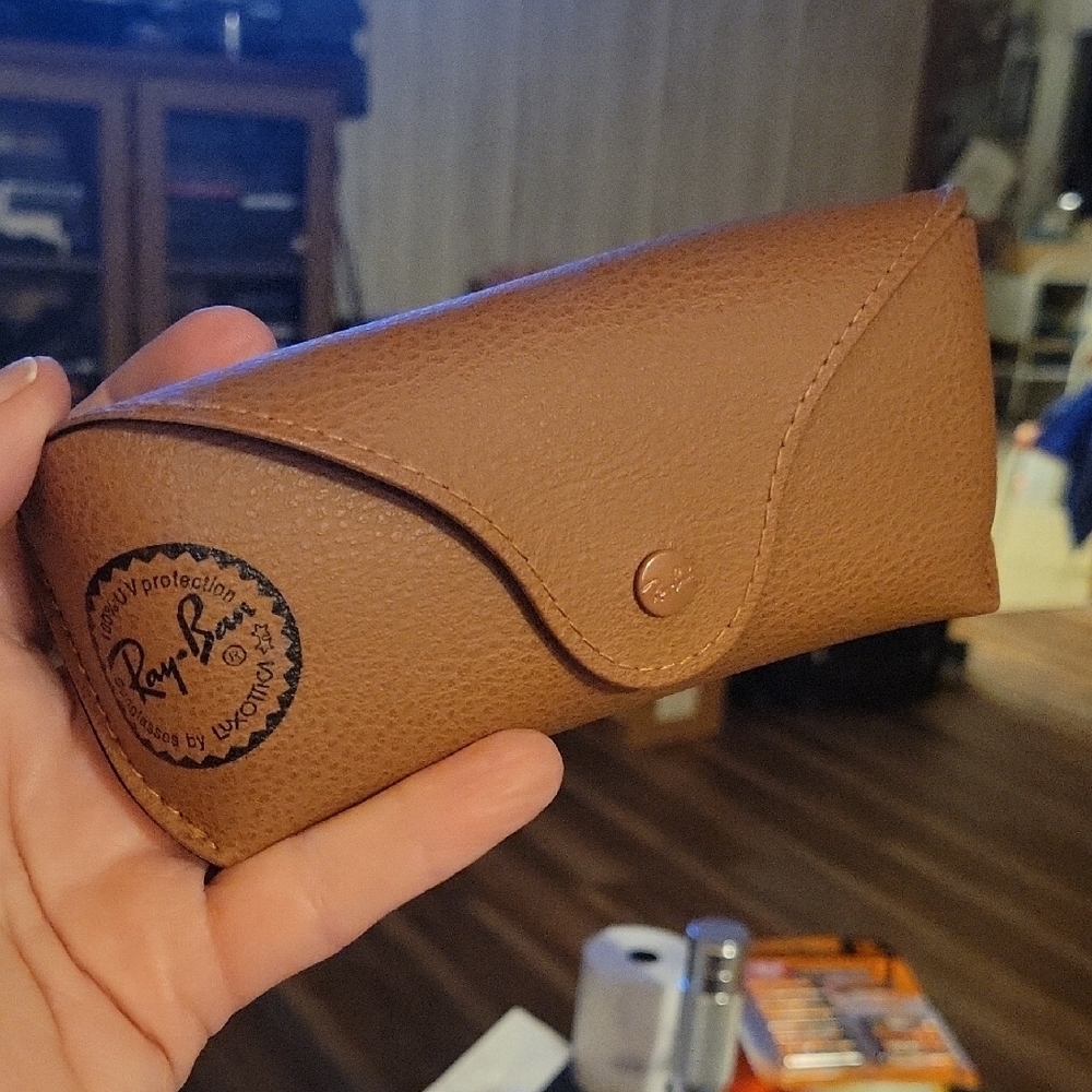 Ray-Ban Brown Glasses Case Like New